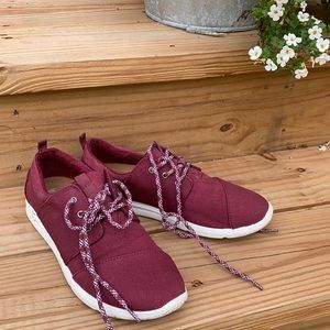 Toms shoes